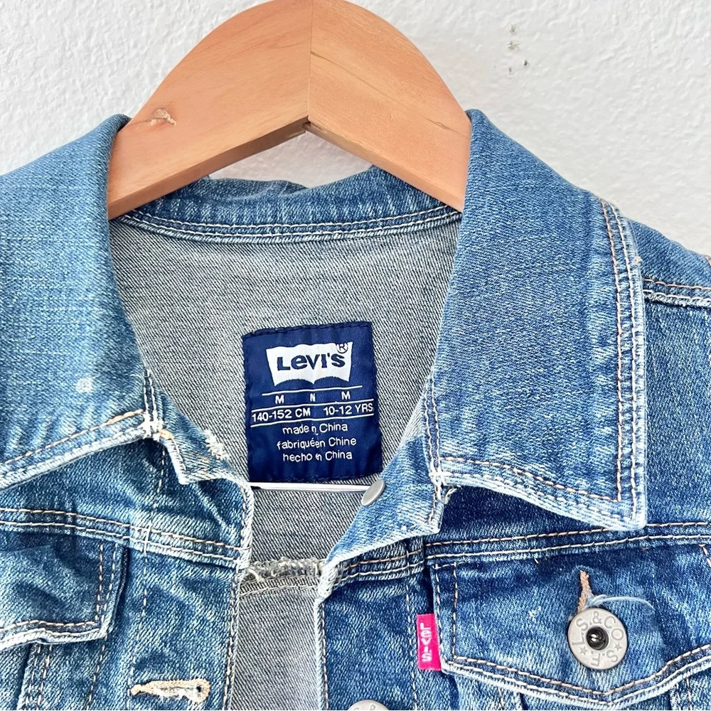 Levi’s Girls Medium Wash Denim Vest Sz M